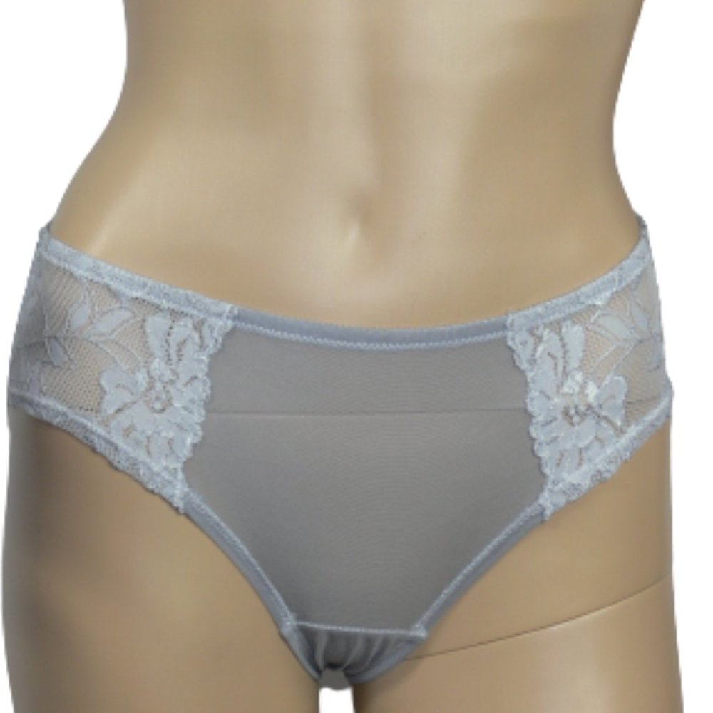 NWOT La Vie en Rose Panties